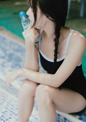 丰满的后妈