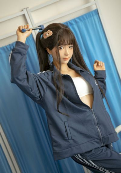 《樱桃嘴与大鼻子》
