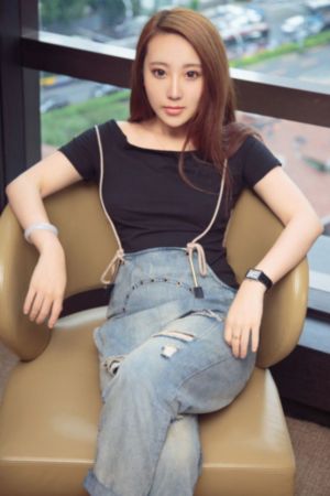 女大学生的沙龙室4