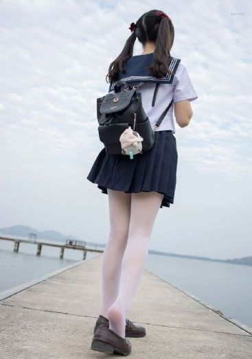 年轻妈妈的