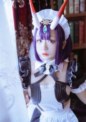 miad一711紧身裙女教师